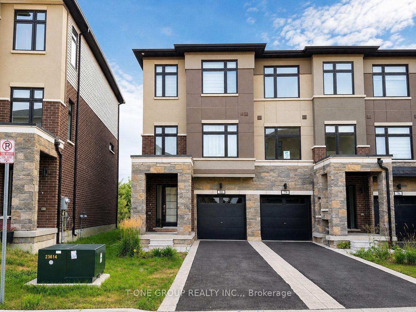 Property Photo:  80 Fieldridge Cres Crescent  ON L6R 0A7 