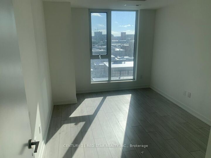 Property Photo:  55 Duke Street W 706  ON N2H 6N7 