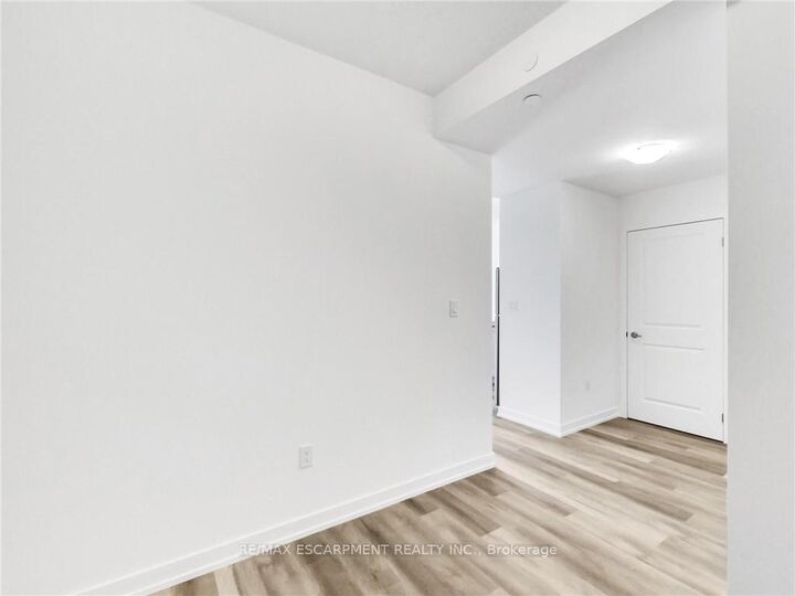 Property Photo:  470 Dundas Street E 1008  ON L8B 2A6 