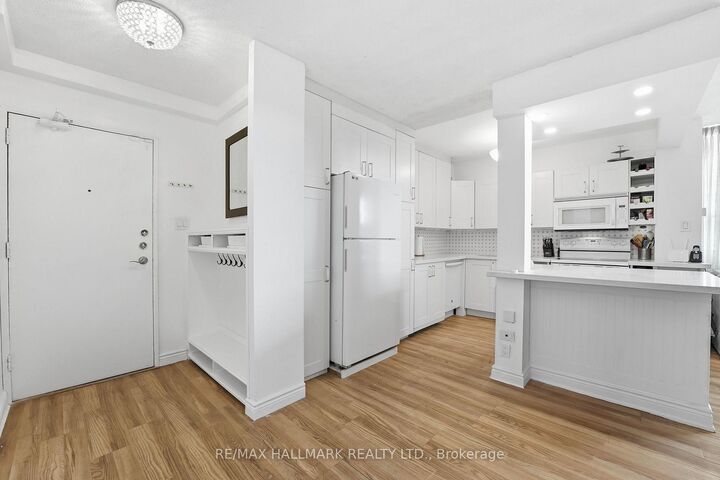 Property Photo:  180 Markham Road 503  ON M1M 2Z9 