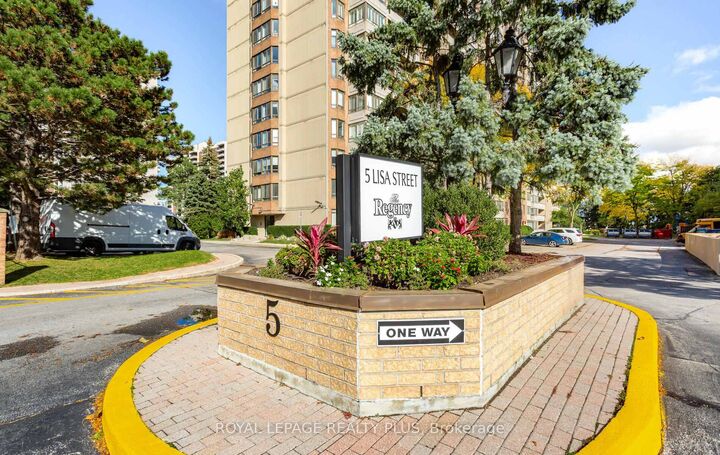 Property Photo:  5 Lisa Street 803  ON L6T 4T4 