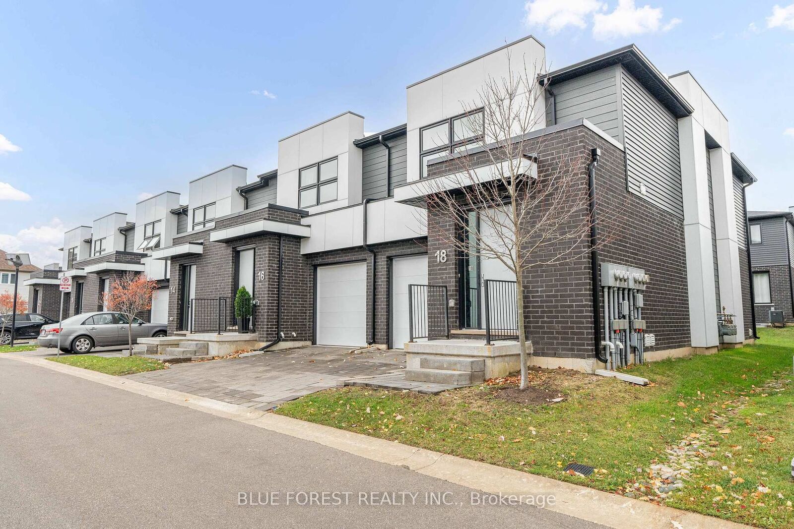 Property Photo:  499 Sophia Crescent  ON N6G 0T5 