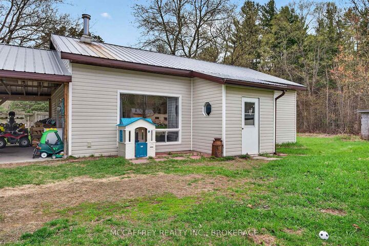 Property Photo:  14 Glastonbury Road  ON K0H 2G0 