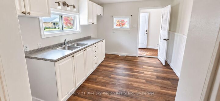 Property Photo:  239 Gould Avenue  ON P1B 7C6 