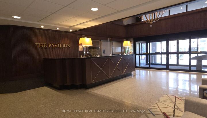 Property Photo:  10 Kenneth Avenue 301  ON M2N 6K6 