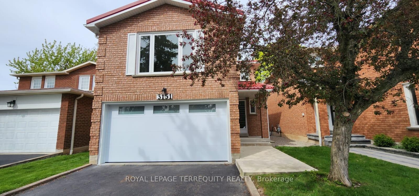 Property Photo:  3151 Bracknell Crescent  ON L5N 4W5 