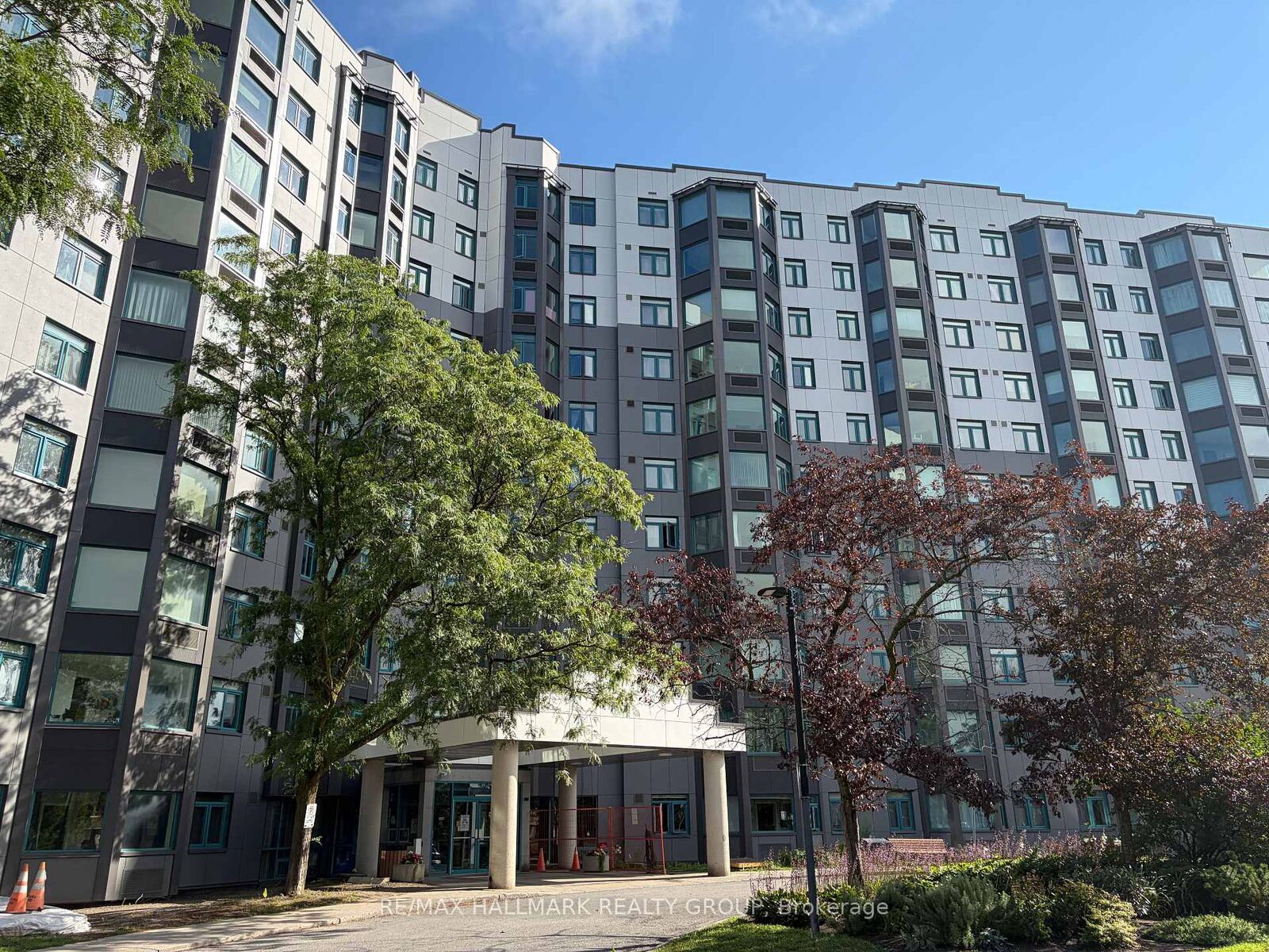 Property Photo:  1025 Grenon Avenue 915  ON K2B 8S5 