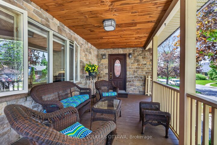 Property Photo:  1396 Micmac Street  ON K1H 7N5 
