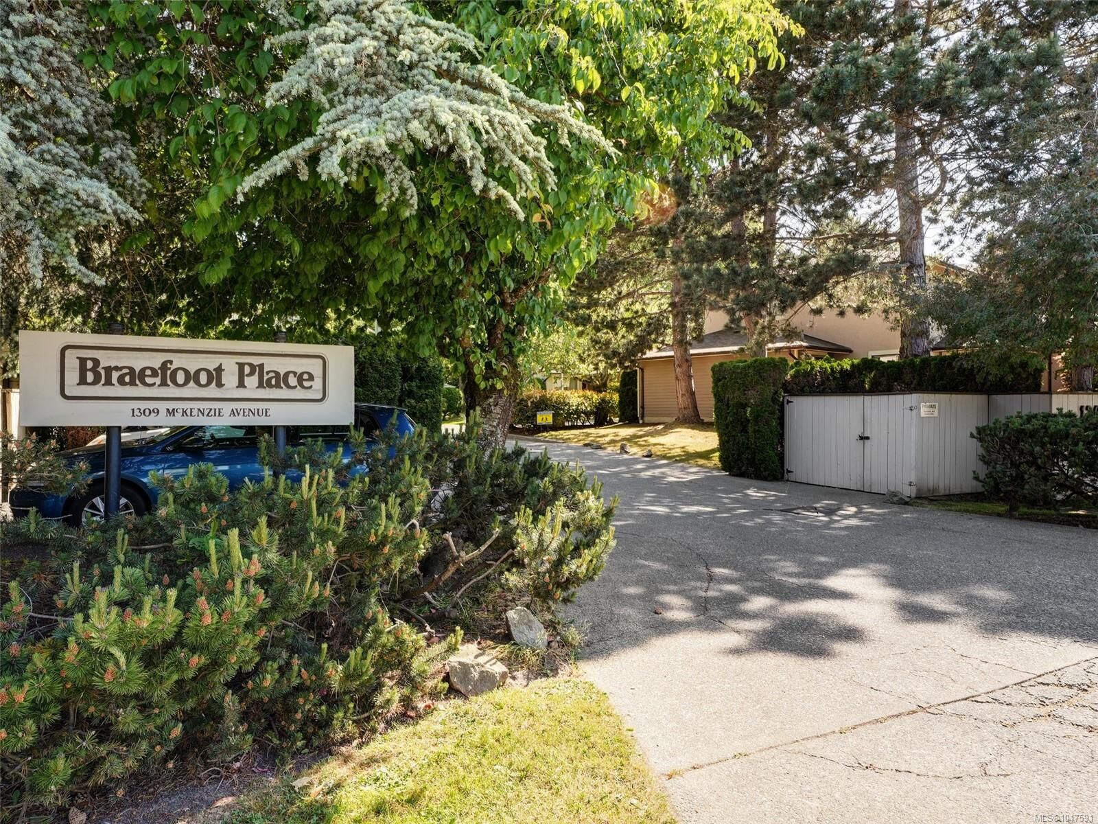 Property Photo:  1309 McKenzie Ave #2  BC V8P 2M1 