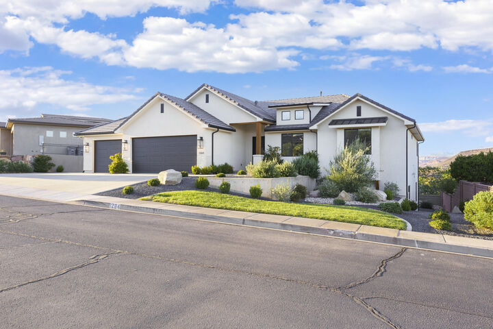 Property Photo:  1264 W 2370 S  UT 84770 