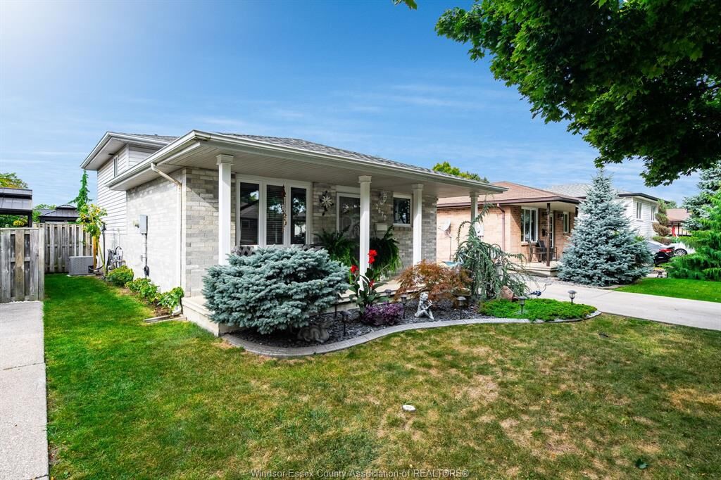 Property Photo: 2677 Robert Road ON N8W 5L8