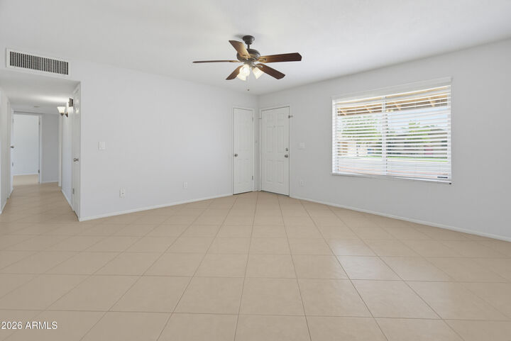 Property Photo: 1518 W 5th Place AZ 85281