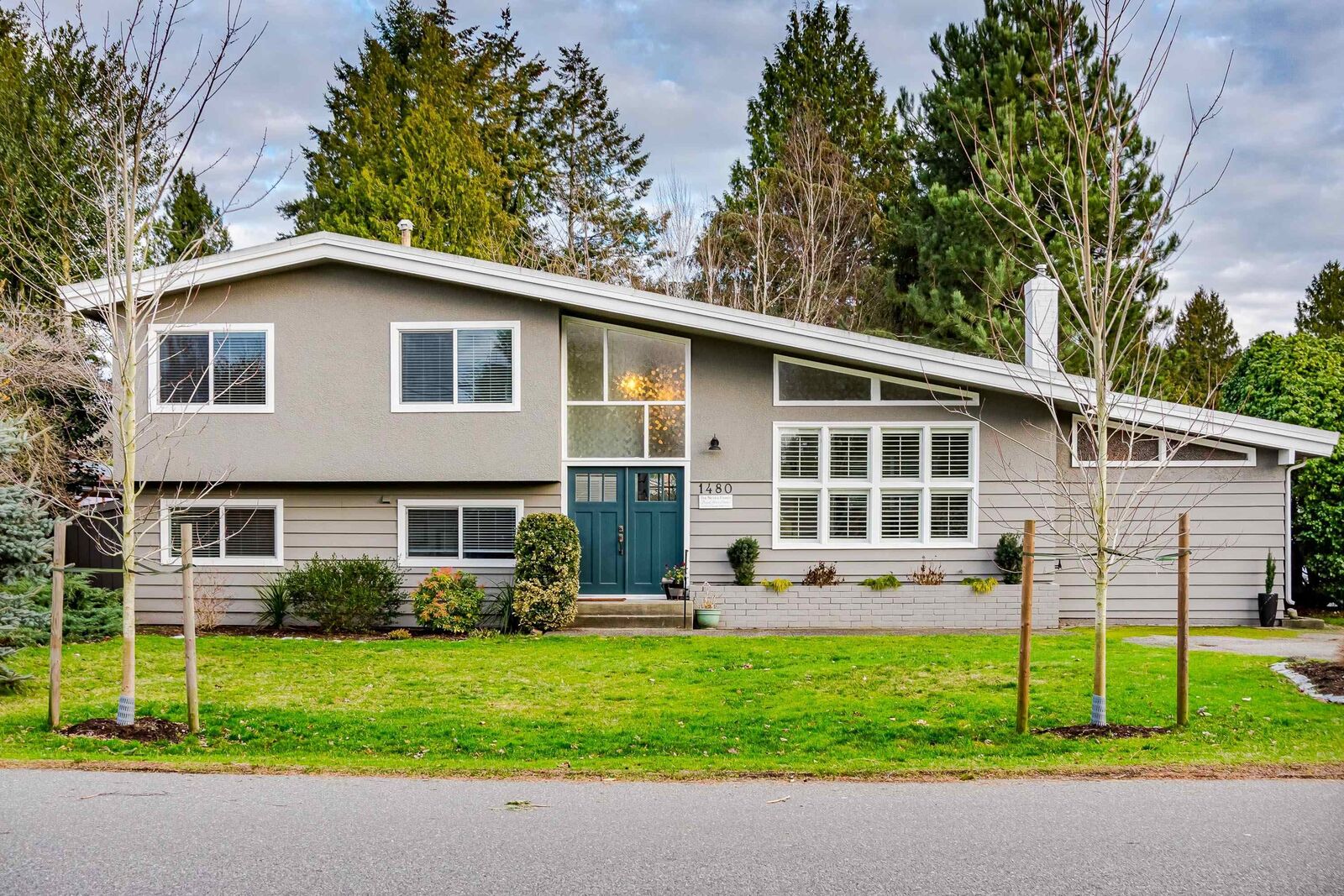 Property Photo:  1480 Farrell Avenue  BC V4L 1V5 