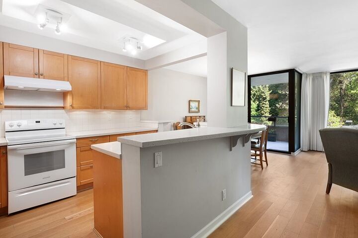 Property Photo:  4101 Yew Street 309  BC V6L 3B7 