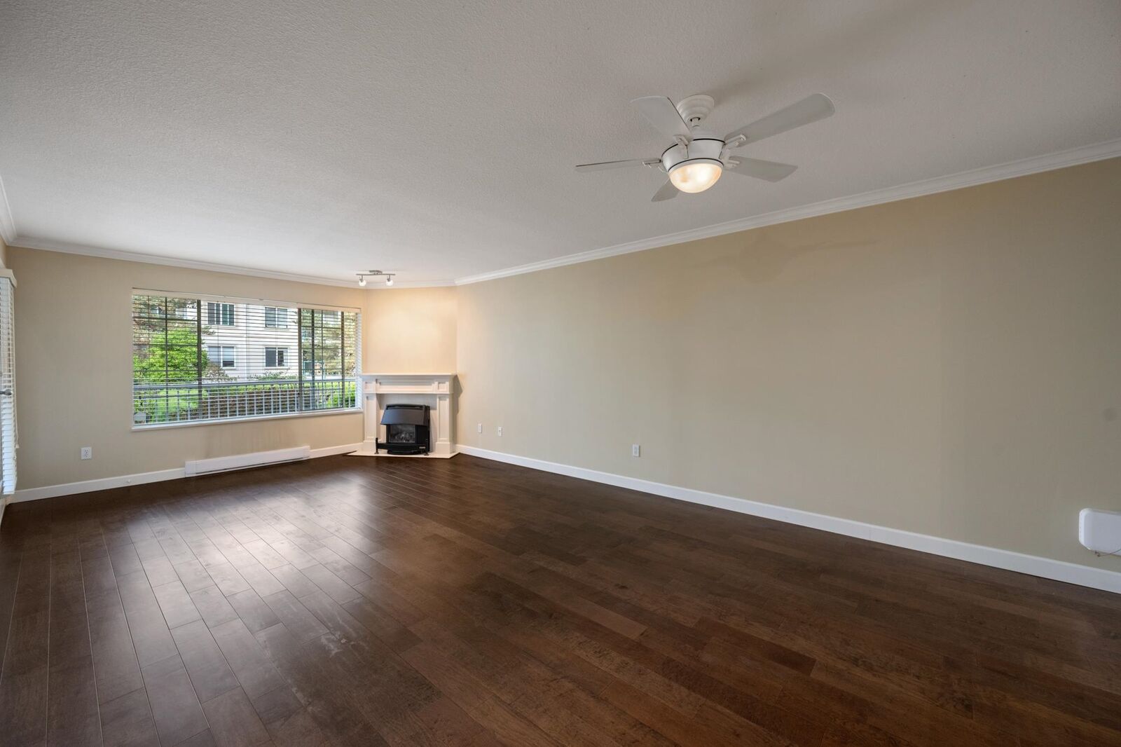 Property Photo: 5375 205 Street 112 BC V3A 7V7
