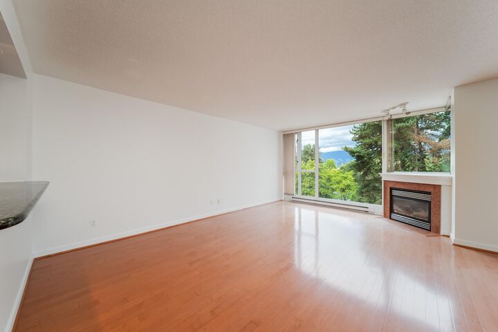Property Photo: 1425 W 6th Avenue 317 BC V6H 4G5
