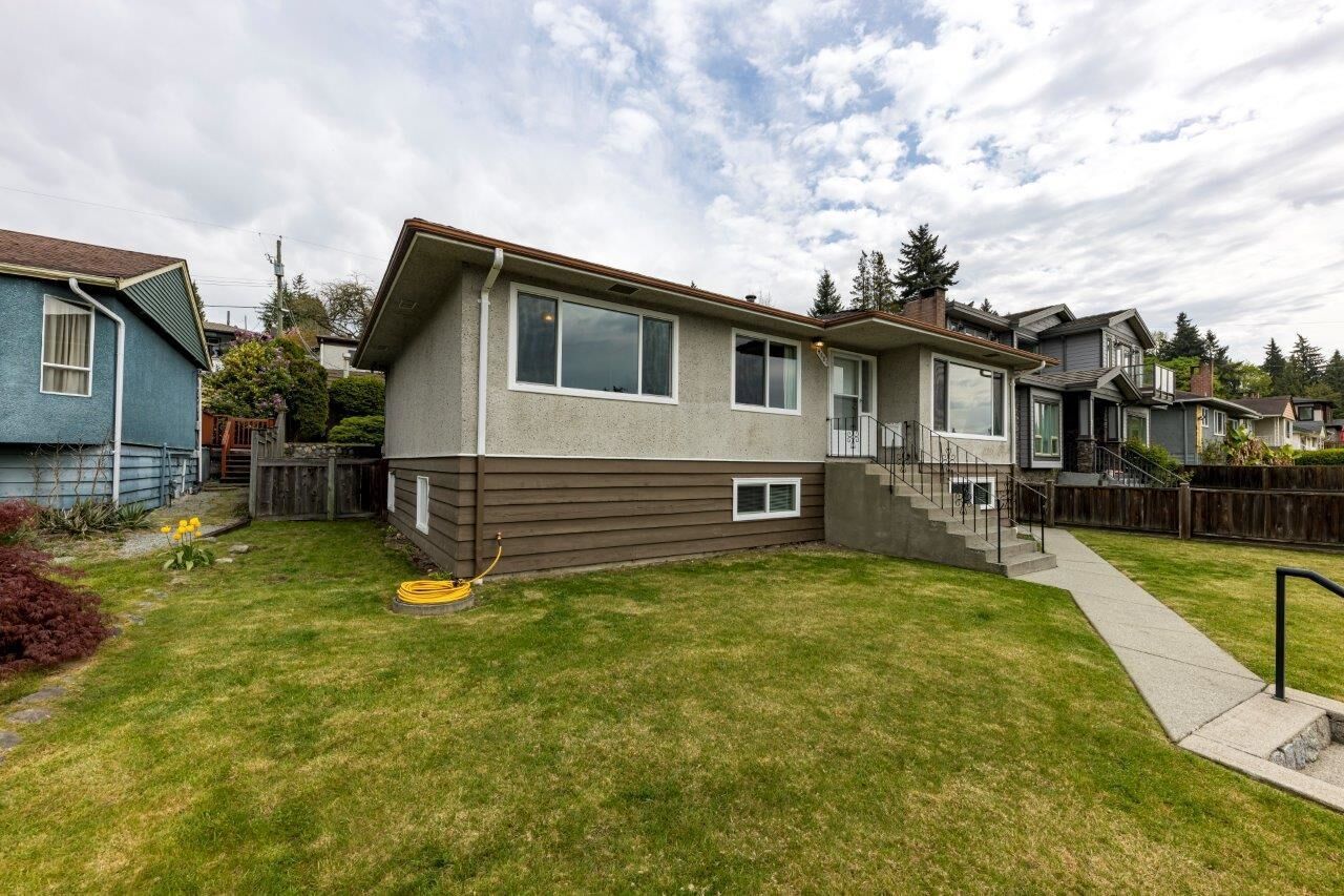 Property Photo:  4581 Sunland Place  BC V5J 3A3 