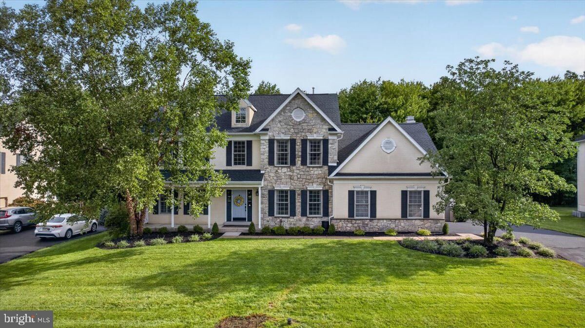 Property Photo: 813 Princeton Drive PA 18976