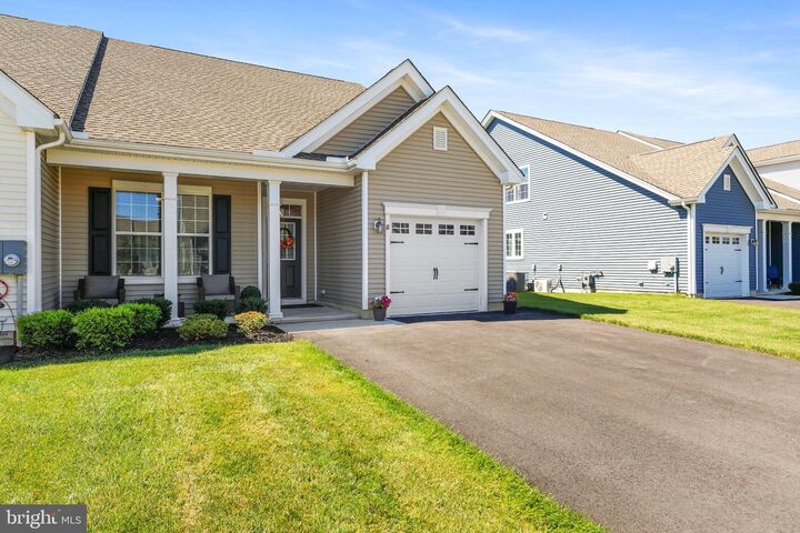 Property Photo:  18 Prestwick Lane  NJ 08094 