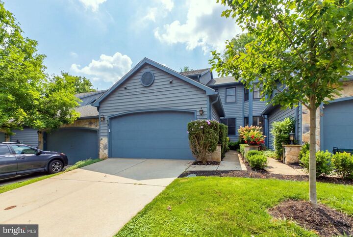 Property Photo: 4 Hillside Court NJ 08530