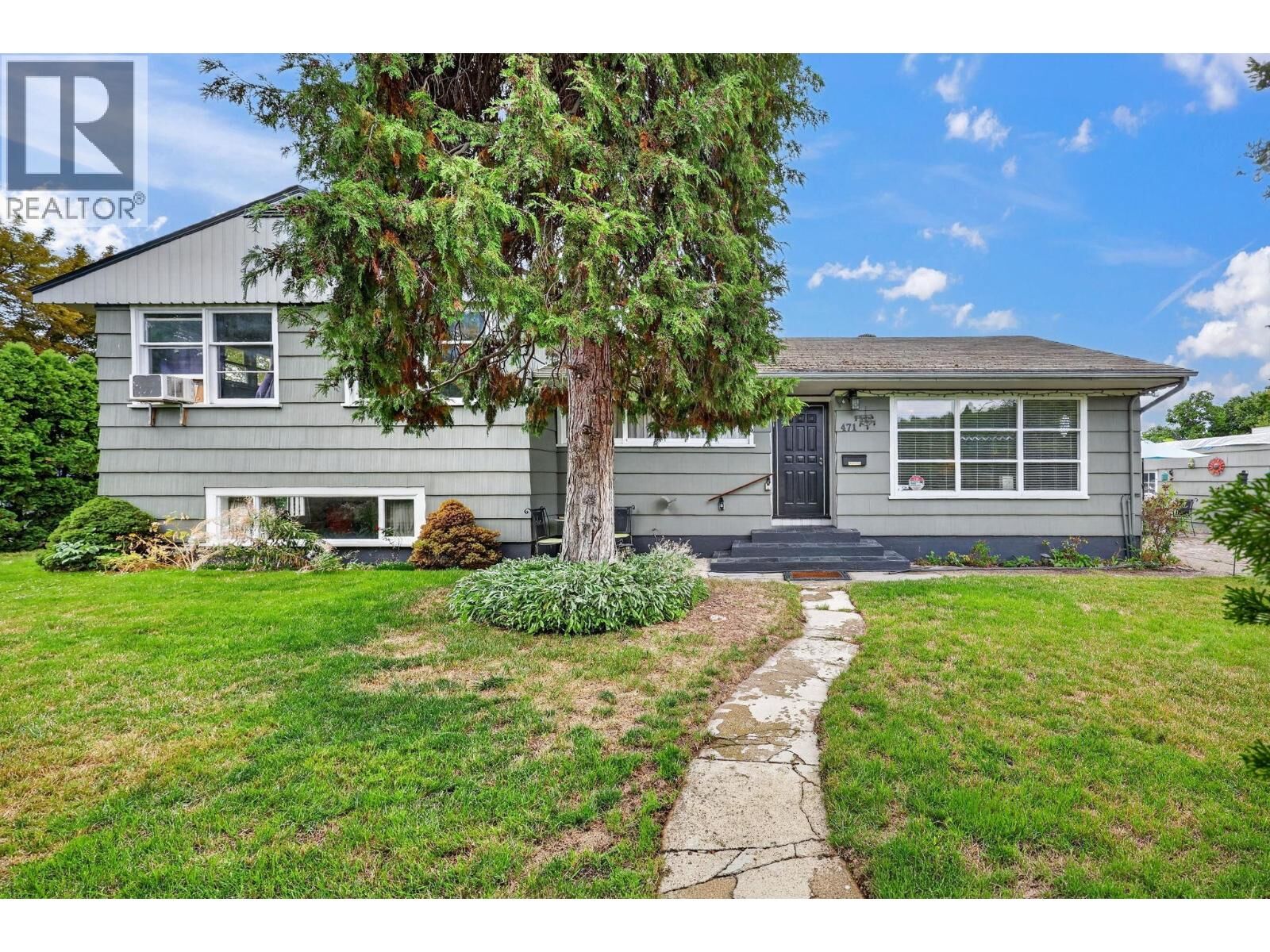 Property Photo:  471 Cadder Avenue  BC V1Y 5N2 
