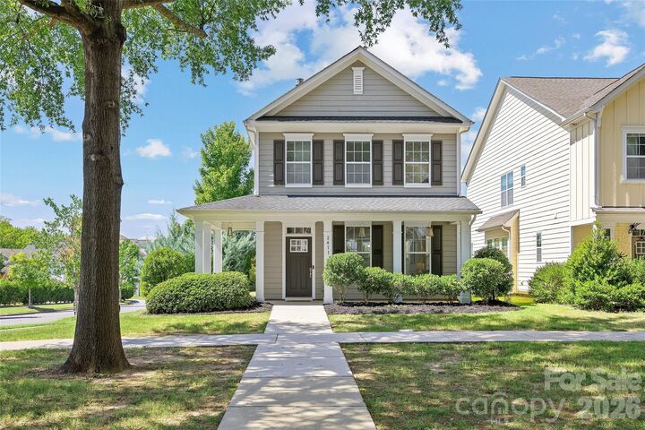 Property Photo:  2411 Double Oaks Road  NC 28206 