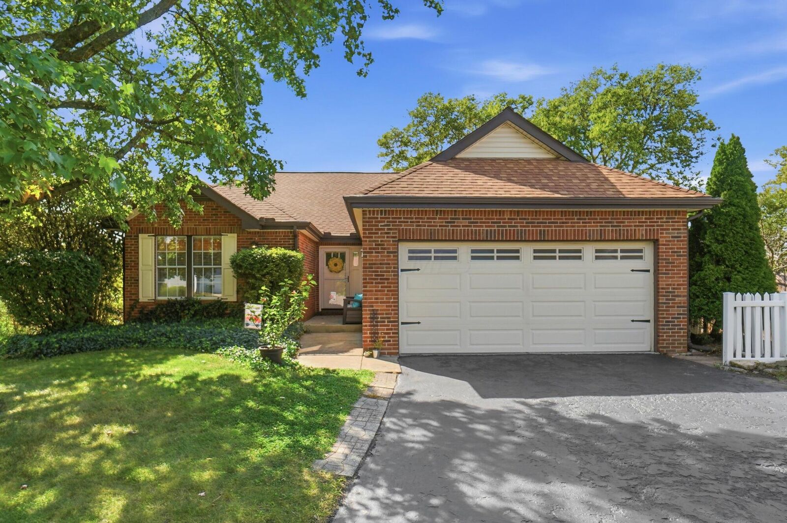 Property Photo: 5952 Ginseng Court OH 43119