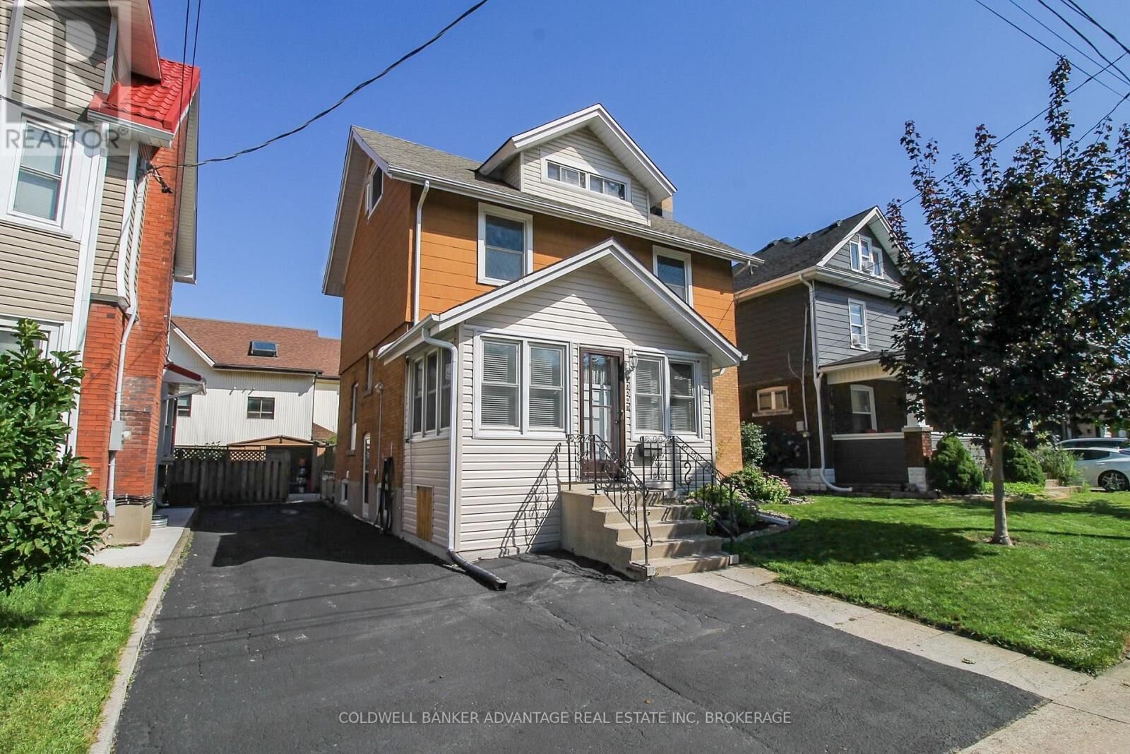 Property Photo:  4859 Willmott Street  ON L2E 1Z5 