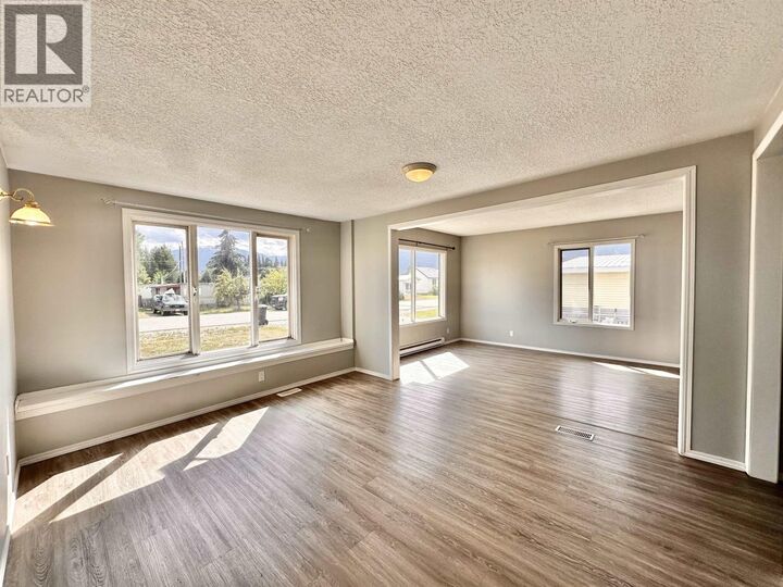 Property Photo:  1144 4th Avenue  BC V0E 2Z0 