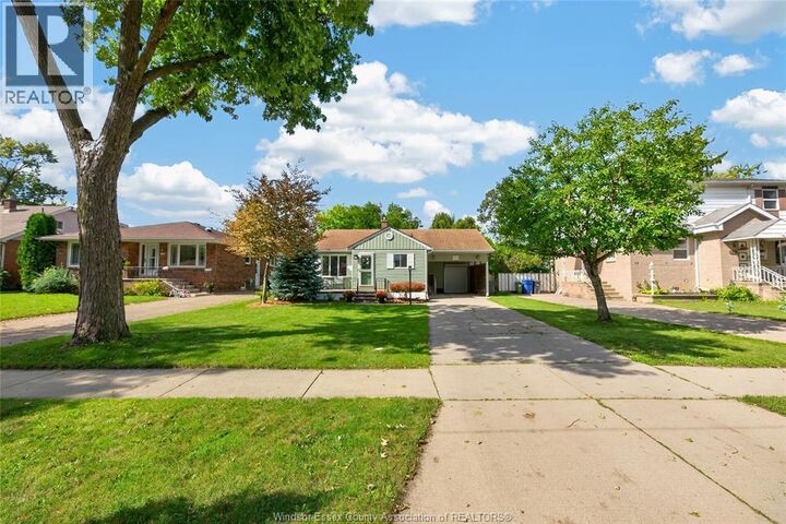 Property Photo:  841 Rossini Boulevard  ON N8Y 2Z2 