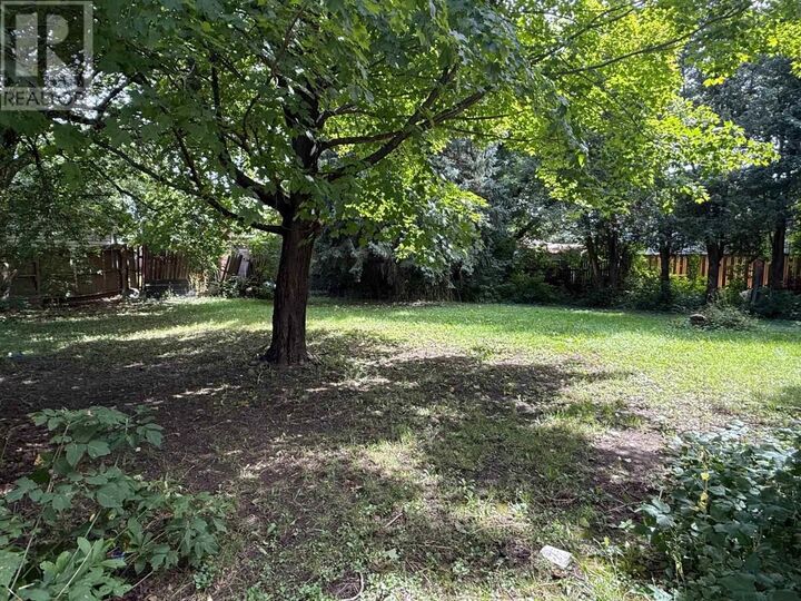 Property Photo:  651 Wallace Ter  ON P6C 1M1 