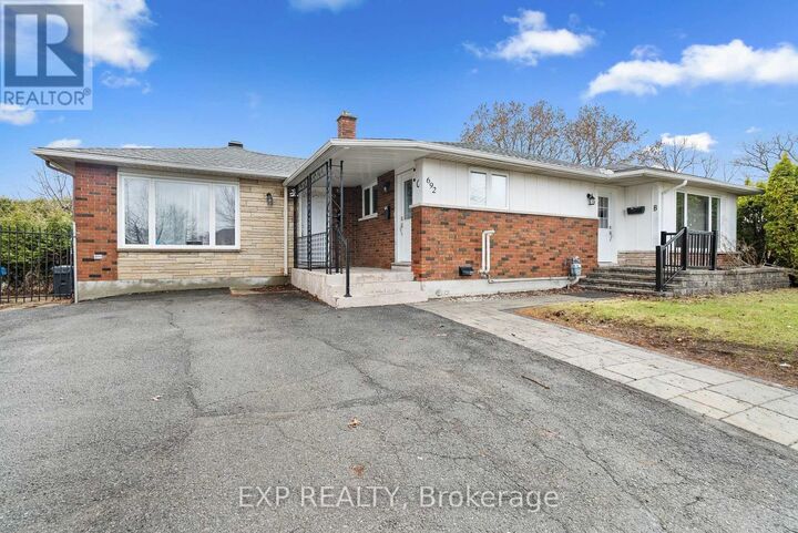 Property Photo:  692 Claude Street  ON K1K 2S2 