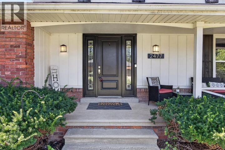 Property Photo:  2477 Mark Avenue  ON N9E 2W2 