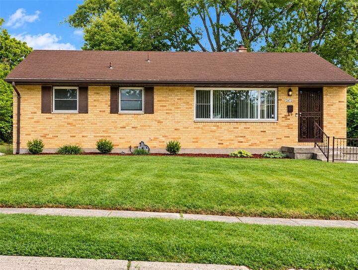 Property Photo:  2520 Baywood Street  OH 45406 
