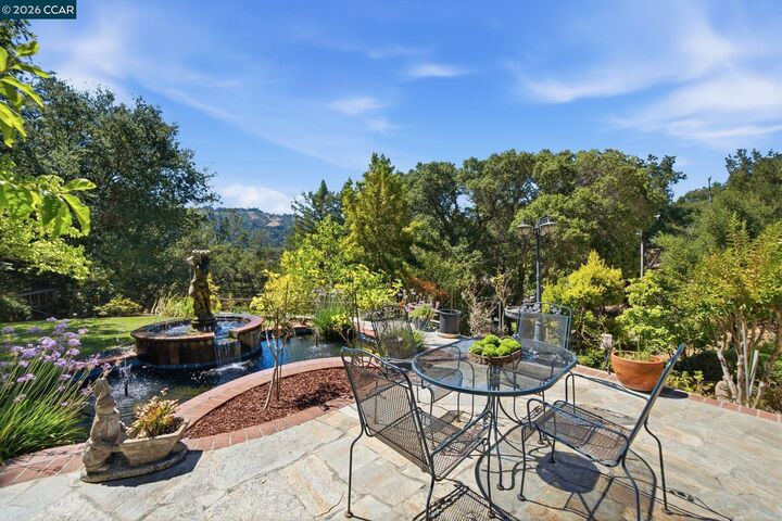 Property Photo: 39 Mira Loma Rd CA 94563