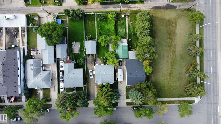 Property Photo:  10632 150 Street NW  AB T5P 1R2 