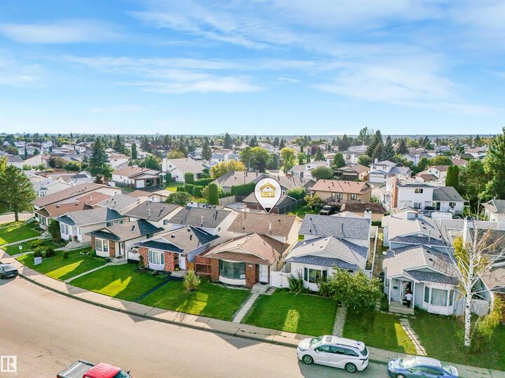 Property Photo:  15714 78 Street NW  AB T5Z 2S5 