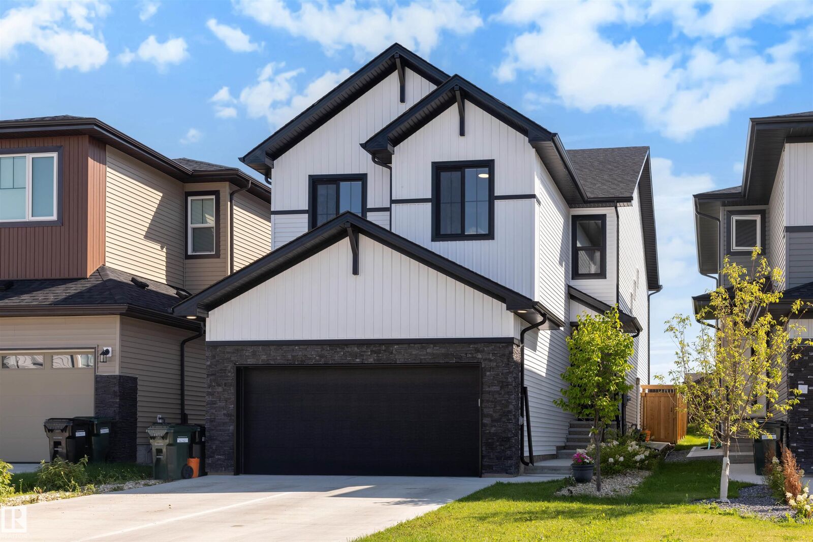 Property Photo:  61 Penn Place  AB T7X 2W7 