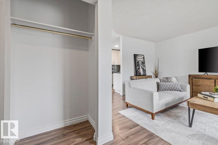 Property Photo:  18703 57 Avenue NW  AB T6M 2A6 