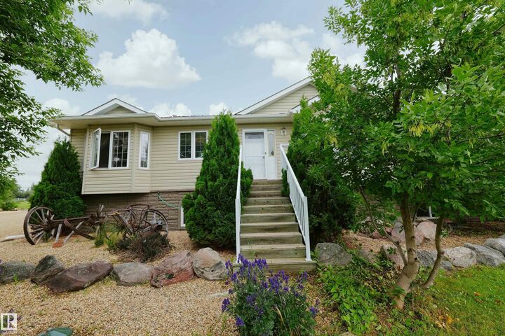 Property Photo:  6006 Twp Rd 602  AB T7N 1N3 