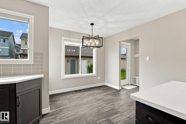 Property Photo:  289 Desrochers Boulevard SW  AB T6W 3H9 