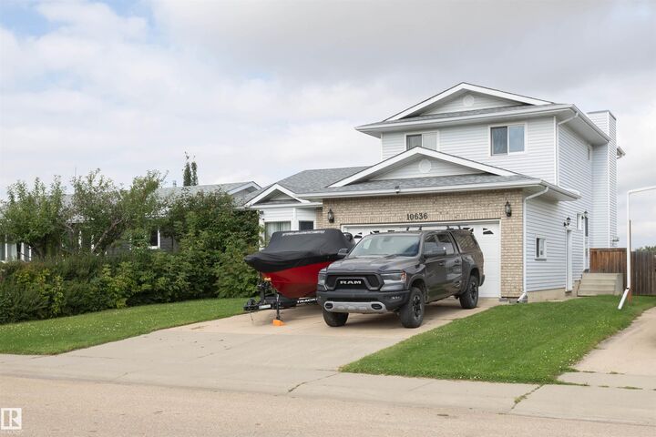 Property Photo:  10636 110 Street  AB T7P 1A2 