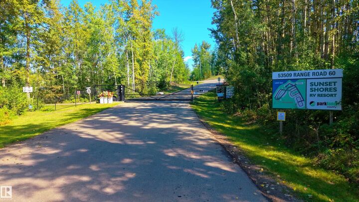 Property Photo:  53509 Rge Road 60 224  AB T0E 0W0 
