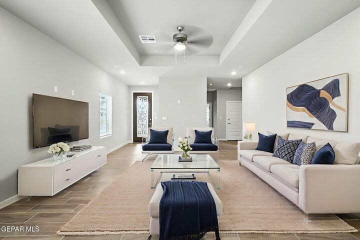 Property Photo:  5693 Las Ramblas Avenue  TX 79934 