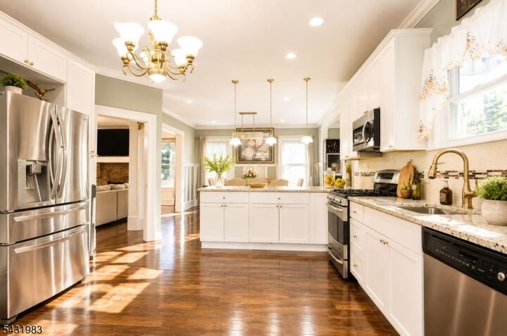 Property Photo: 52 Hollywood Ave NJ 07205