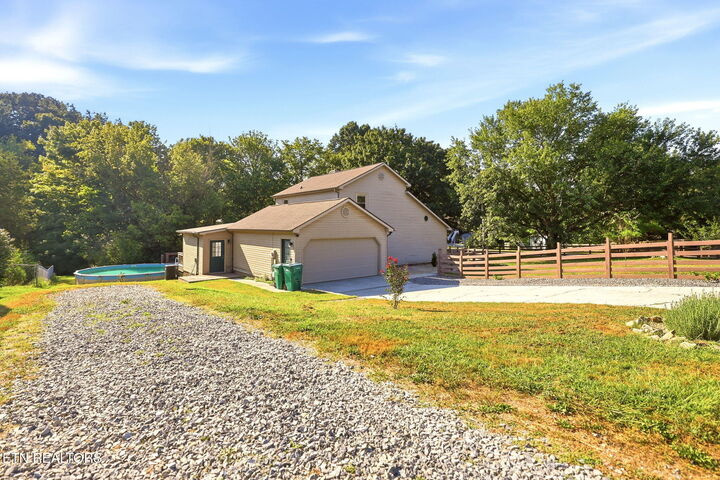 Property Photo: 7524 Inverrary Circle TN 37918
