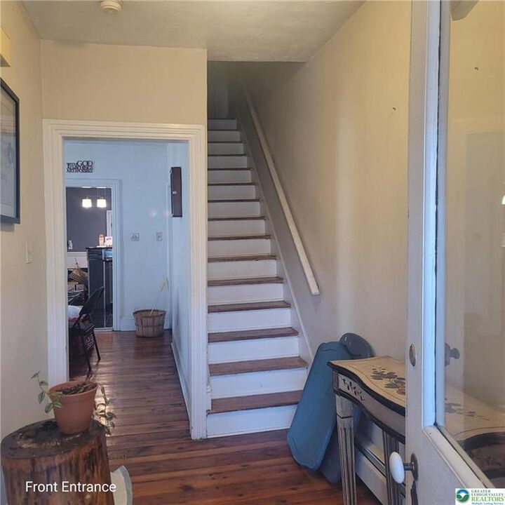 Property Photo: 440 New Street PA 18017