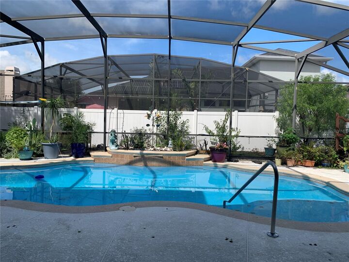 Property Photo:  6738 Vista Park Boulevard  FL 32829 