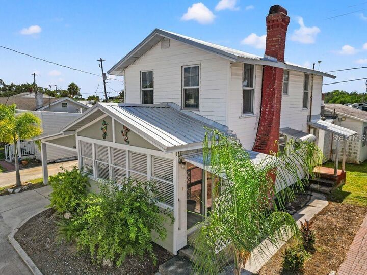 Property Photo: 60 Braden Castle Drive FL 34208