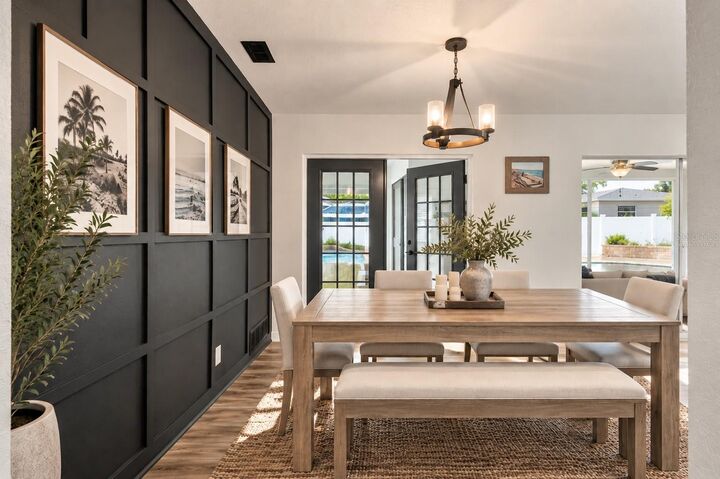 Property Photo: 2172 University Drive S FL 33764